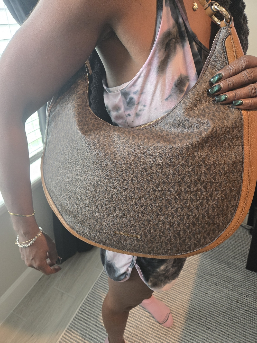 Michael Kors Large Slouchy Brown Signature Hobo Bag Mk Signature - Picture 9 of 9